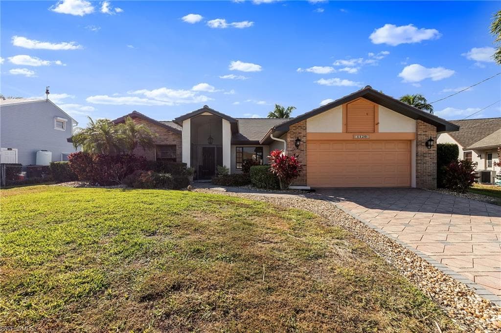 1420 SW 36th TER CAPE CORAL, FL 33914