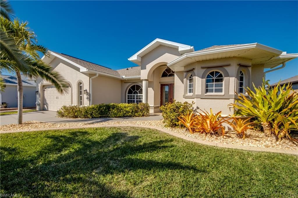 1705 SW 44th TER CAPE CORAL, FL 33914