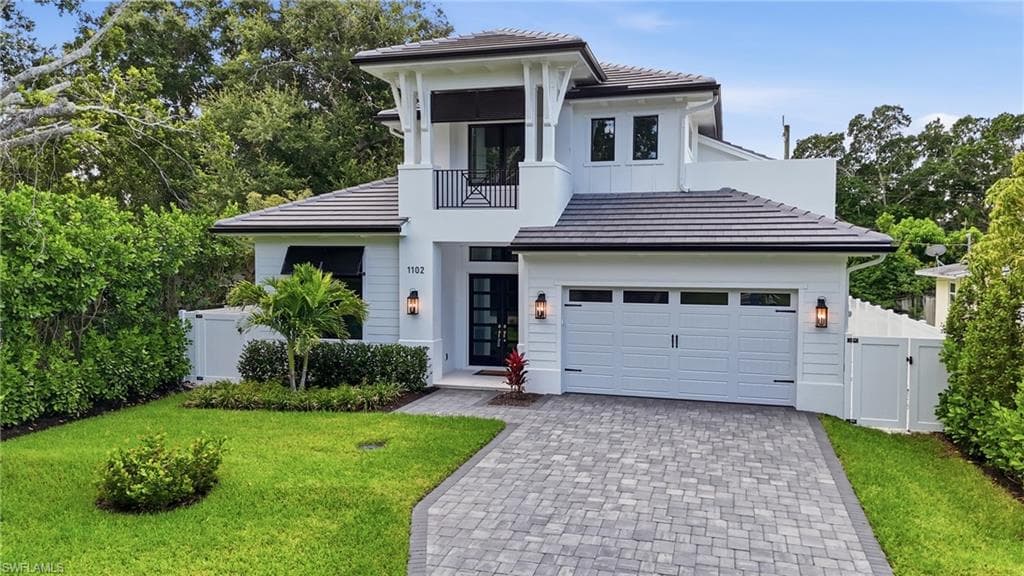 1102 9th AVE N NAPLES, FL 34102