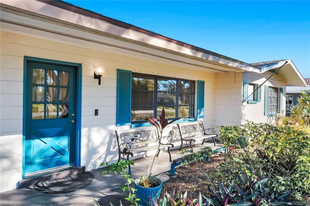 8760 Dartmouth ST FORT MYERS, FL 33907