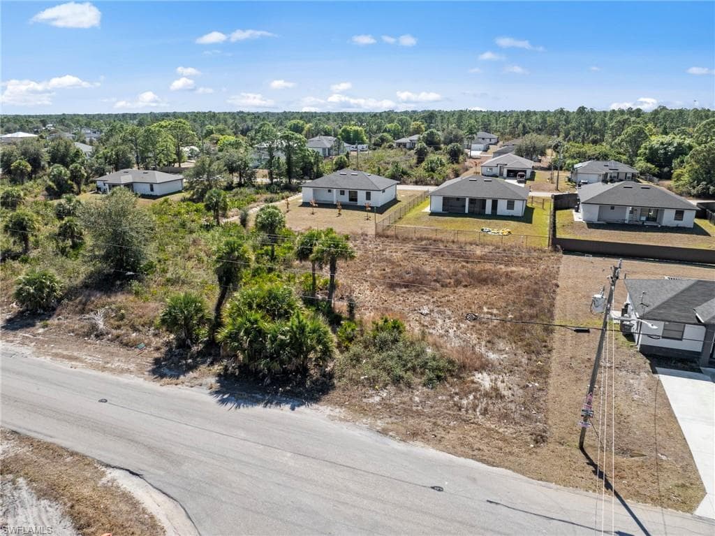 3225 59th ST W LEHIGH ACRES, FL 33971