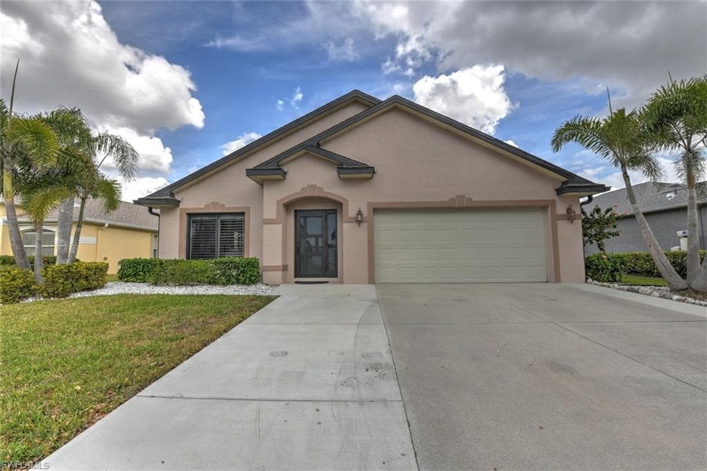 15613 Beachcomber AVE FORT MYERS, FL 33908