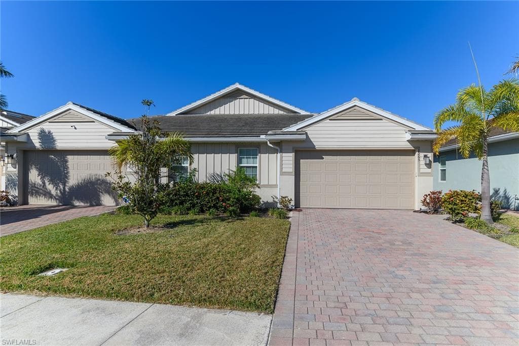 1265 Enbrook LOOP NAPLES, FL 34114