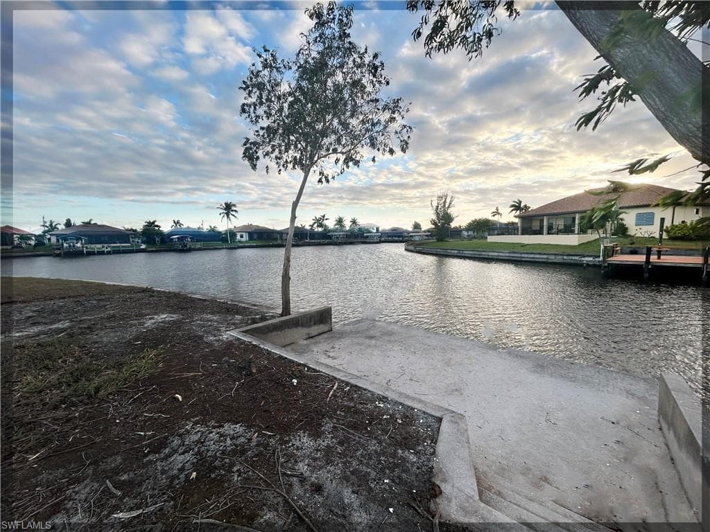 402 NW 34th PL CAPE CORAL, FL 33993