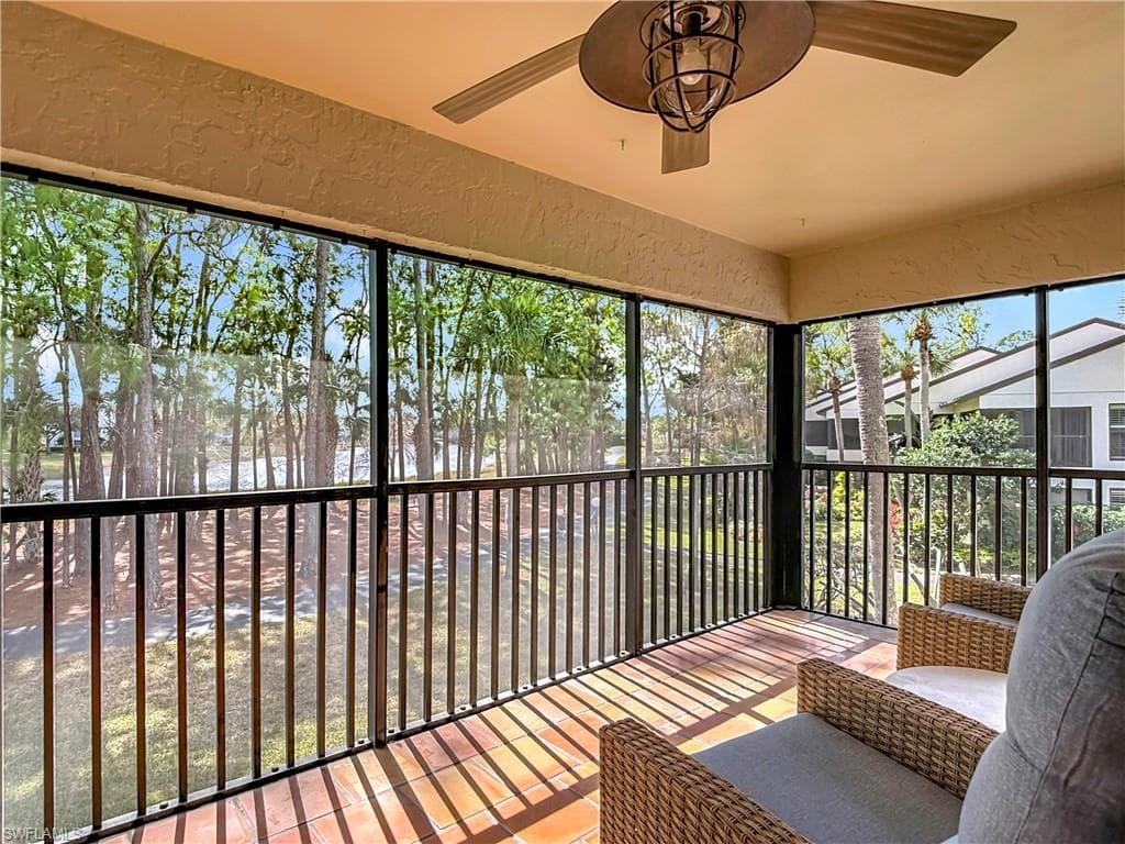 1808 Kings Lake BLVD 203 NAPLES, FL 34112