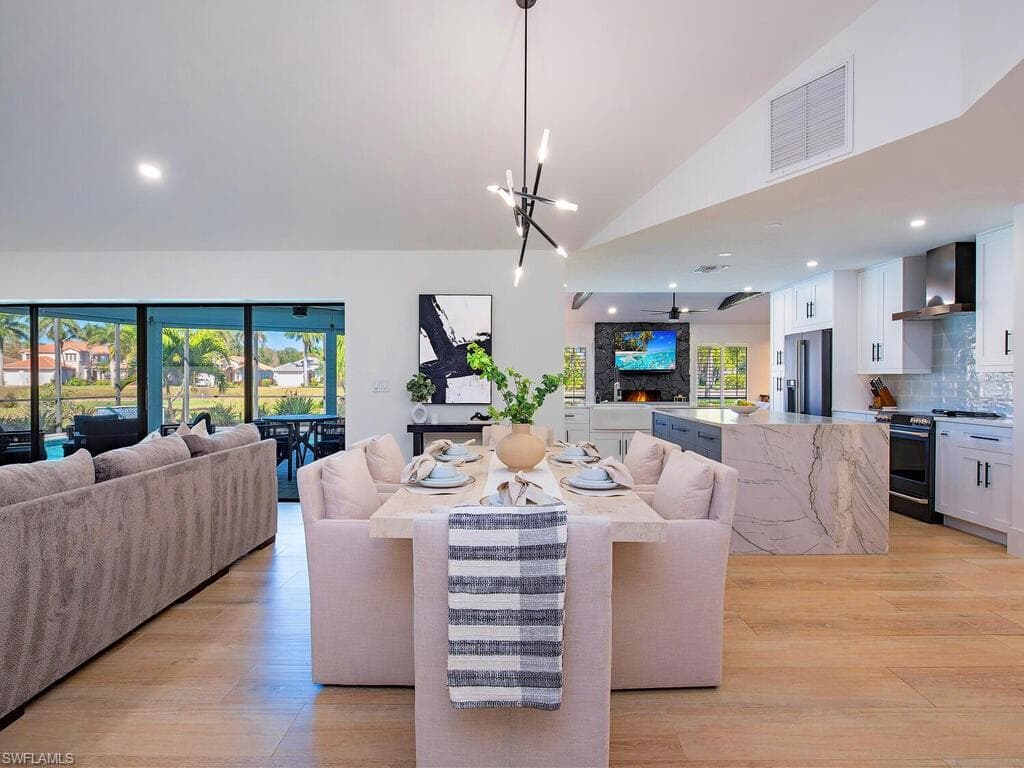 9956 Treasure Cay LN BONITA SPRINGS, FL 34135