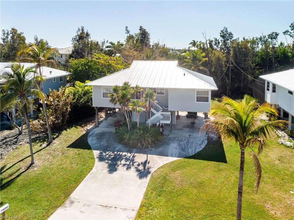 7947 Gabion CT BOKEELIA, FL 33922