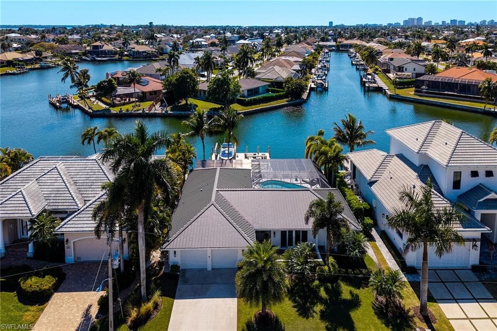 1782 Hummingbird CT MARCO ISLAND, FL 34145