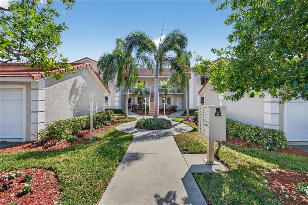 6700 Dennis CIR A102 NAPLES, FL 34104