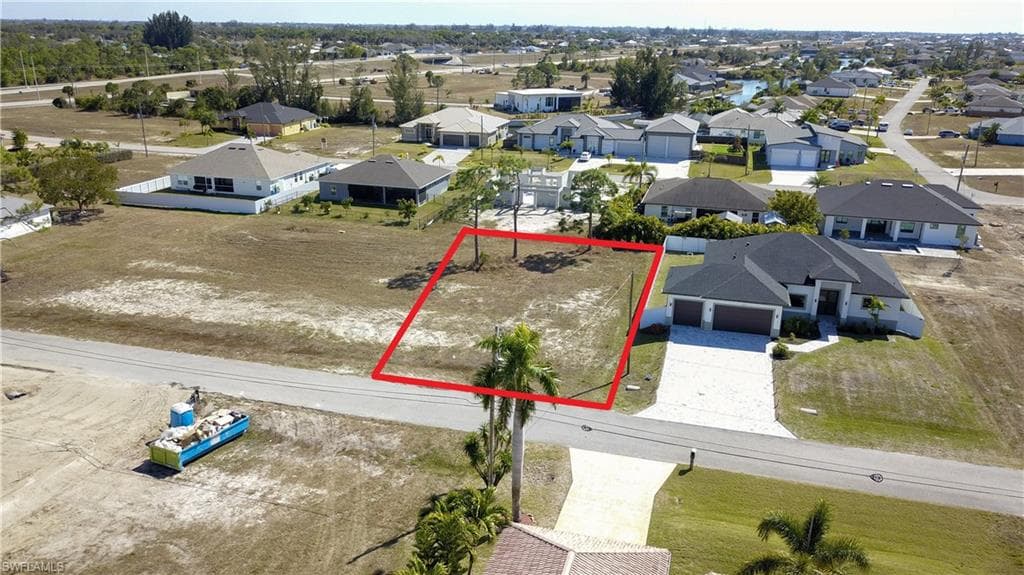 3230 NW 21st TER CAPE CORAL, FL 33993
