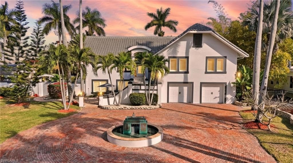 1205 Caloosa DR FORT MYERS, FL 33901