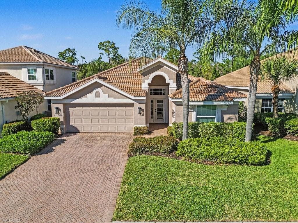 9046 Shadow Glen WAY FORT MYERS, FL 33913