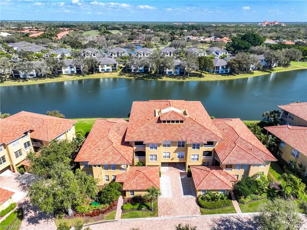 1865 Les Chateaux BLVD 303 NAPLES, FL 34109
