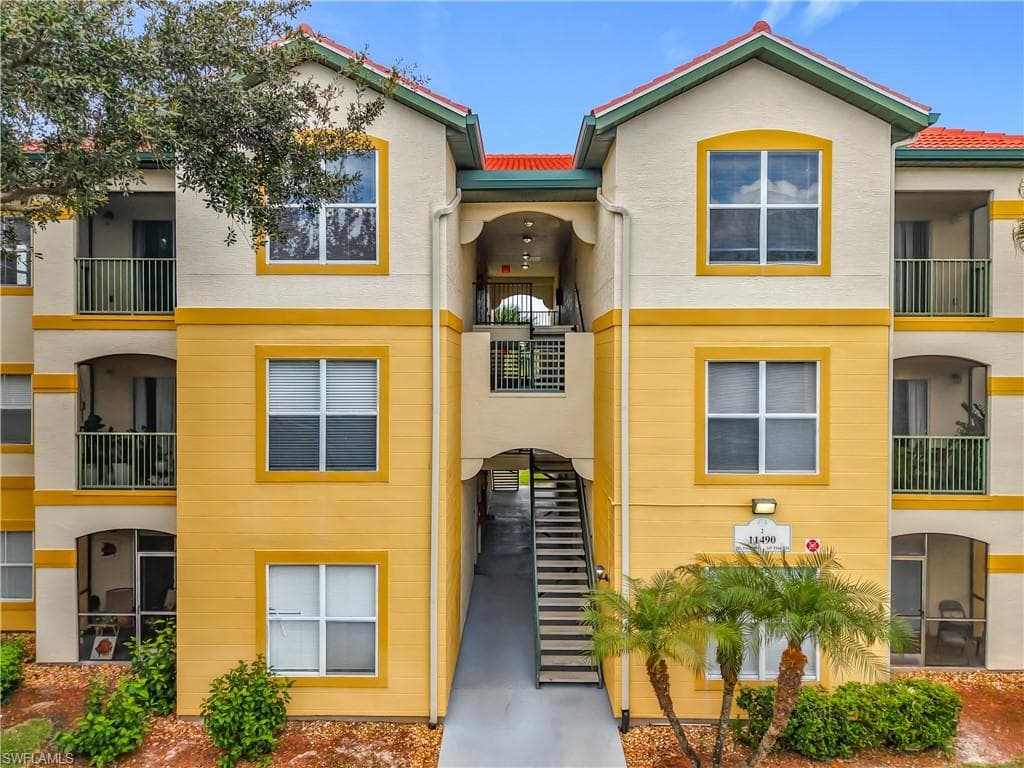 11490 Villa Grand 205 FORT MYERS, FL 33913