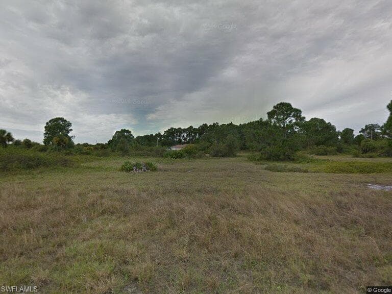 308 Radio AVE LEHIGH ACRES, FL 33974