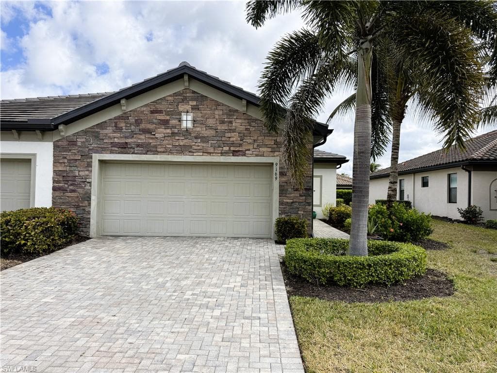 9169 Glenforest DR NAPLES, FL 34120