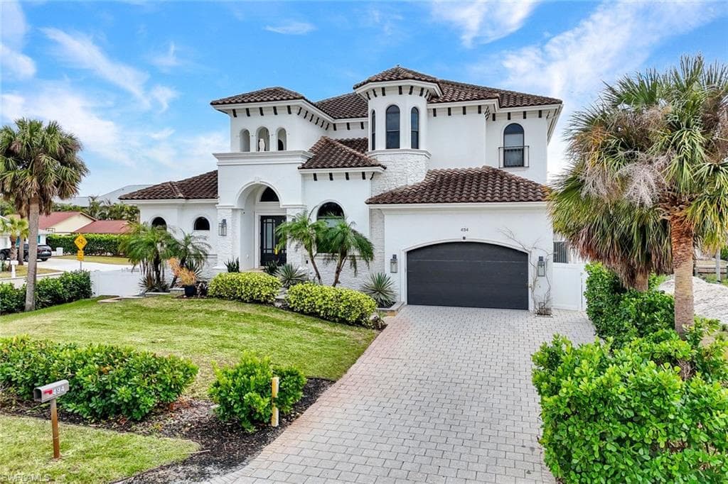 494 Seagull AVE NAPLES, FL 34108