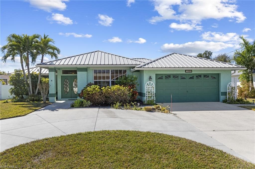 234 SW 43rd TER CAPE CORAL, FL 33914