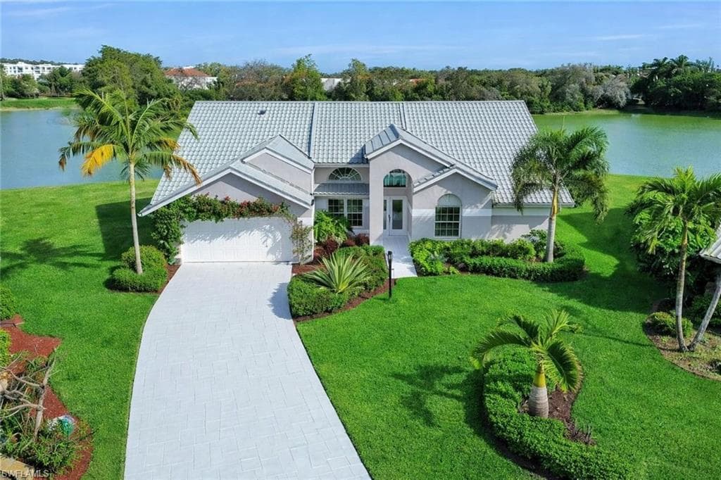 7208 Country Lake CIR NAPLES, FL 34104
