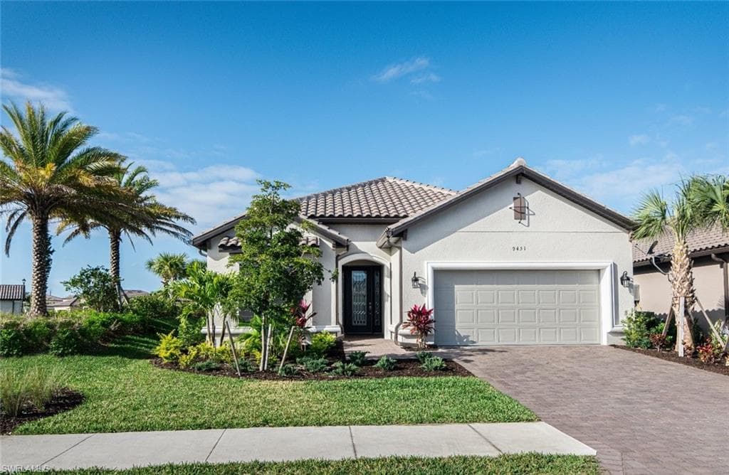 9451 Montelanico LOOP NAPLES, FL 34119