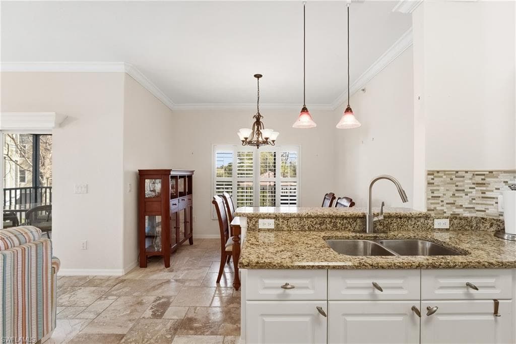 10061 Lake Cove DR 102 FORT MYERS, FL 33908