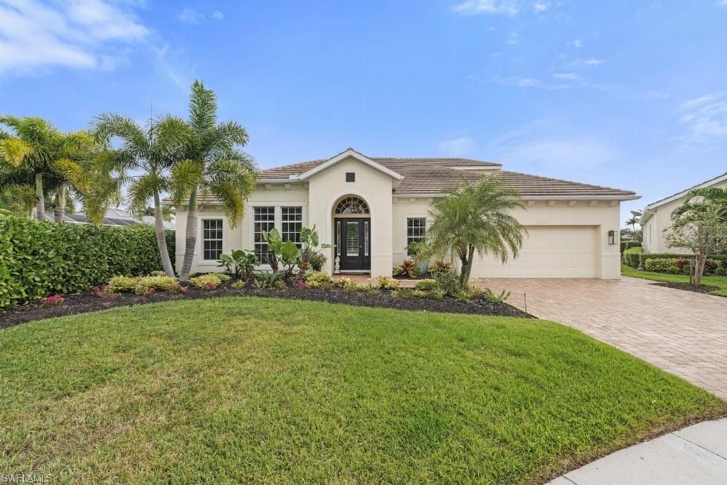 2648 Fairmont Isle CIR CAPE CORAL, FL 33991