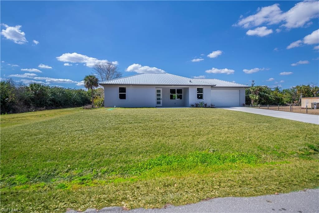 1202 Alice ST LABELLE, FL 33935