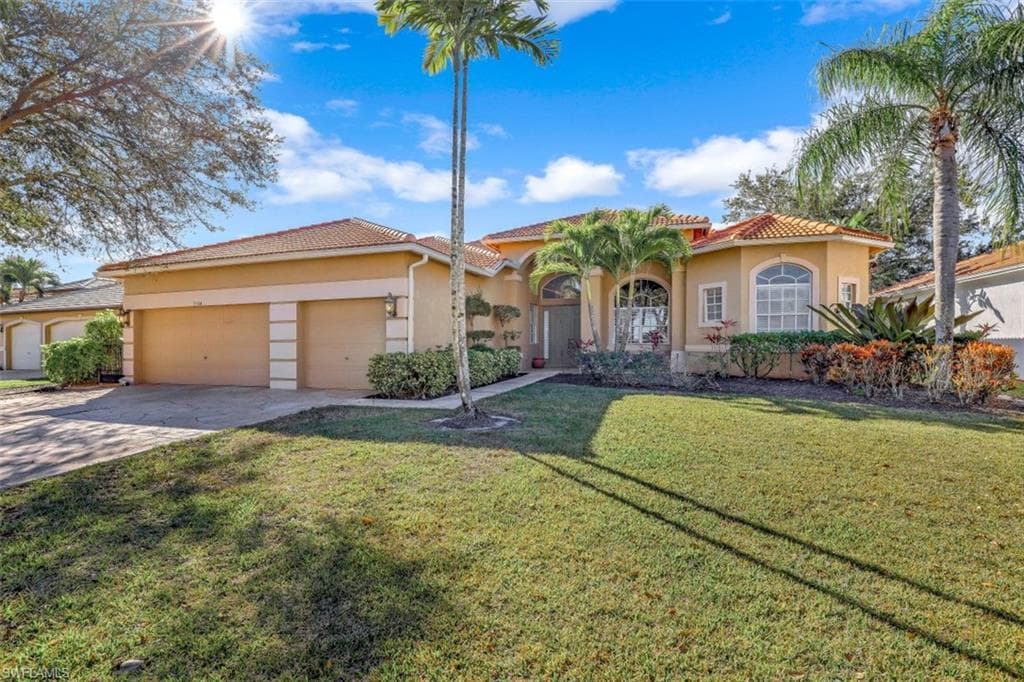 3304 Potomac CT NAPLES, FL 34120