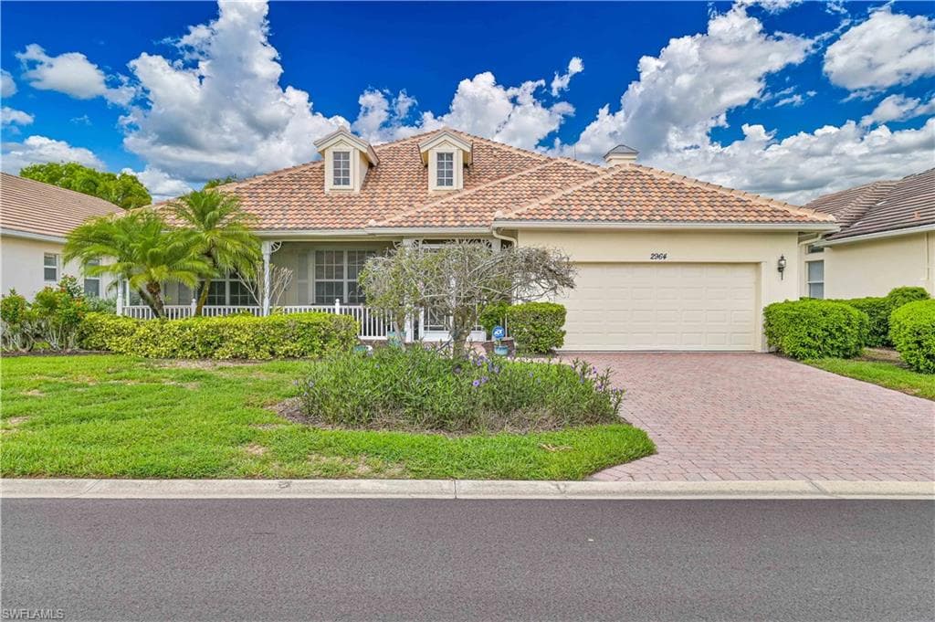 2964 Apple Blossom DR ALVA, FL 33920