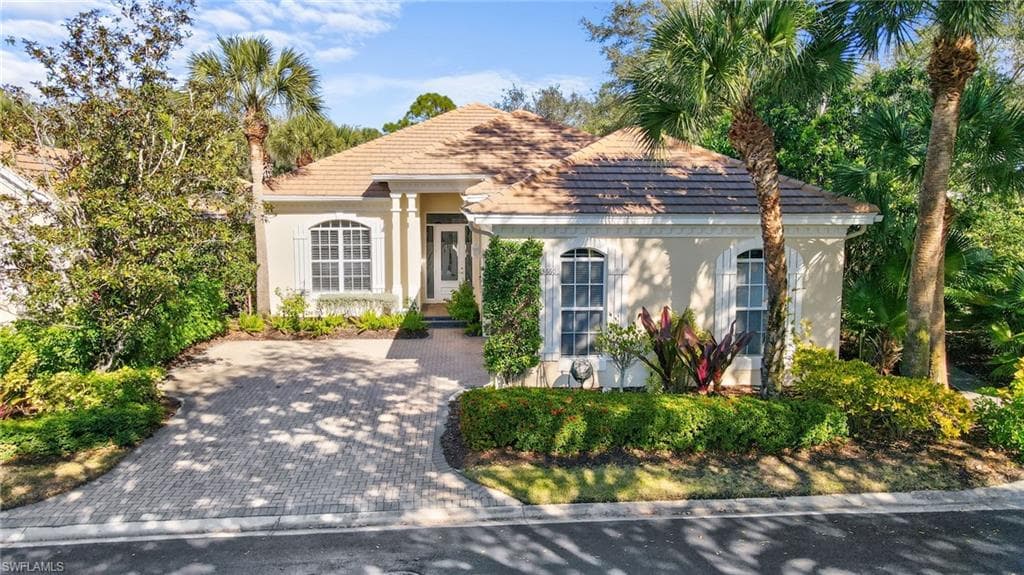 3660 Olde Cottage LN BONITA SPRINGS, FL 34134