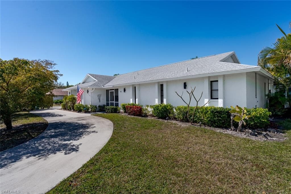 661 Valley DR BONITA SPRINGS, FL 34134