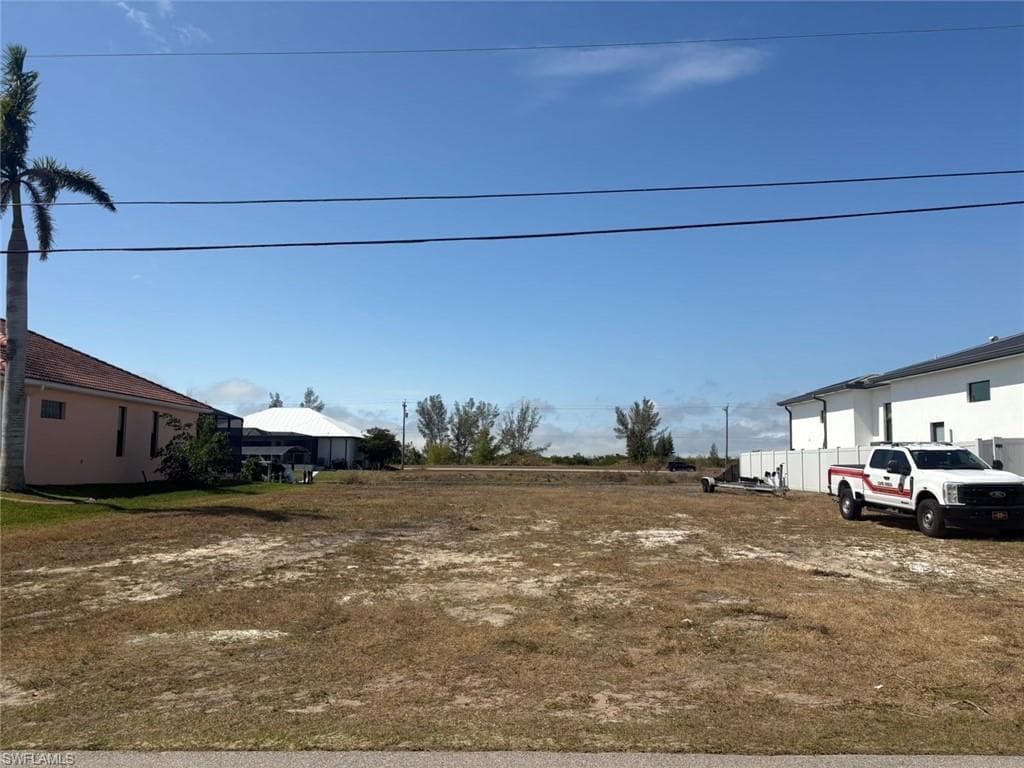 110 NW 39th AVE CAPE CORAL, FL 33993