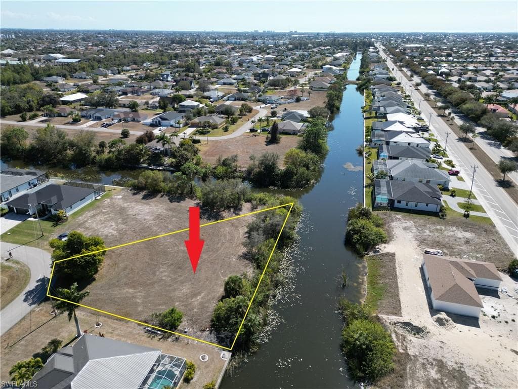 1616 SW 23rd CT CAPE CORAL, FL 33991