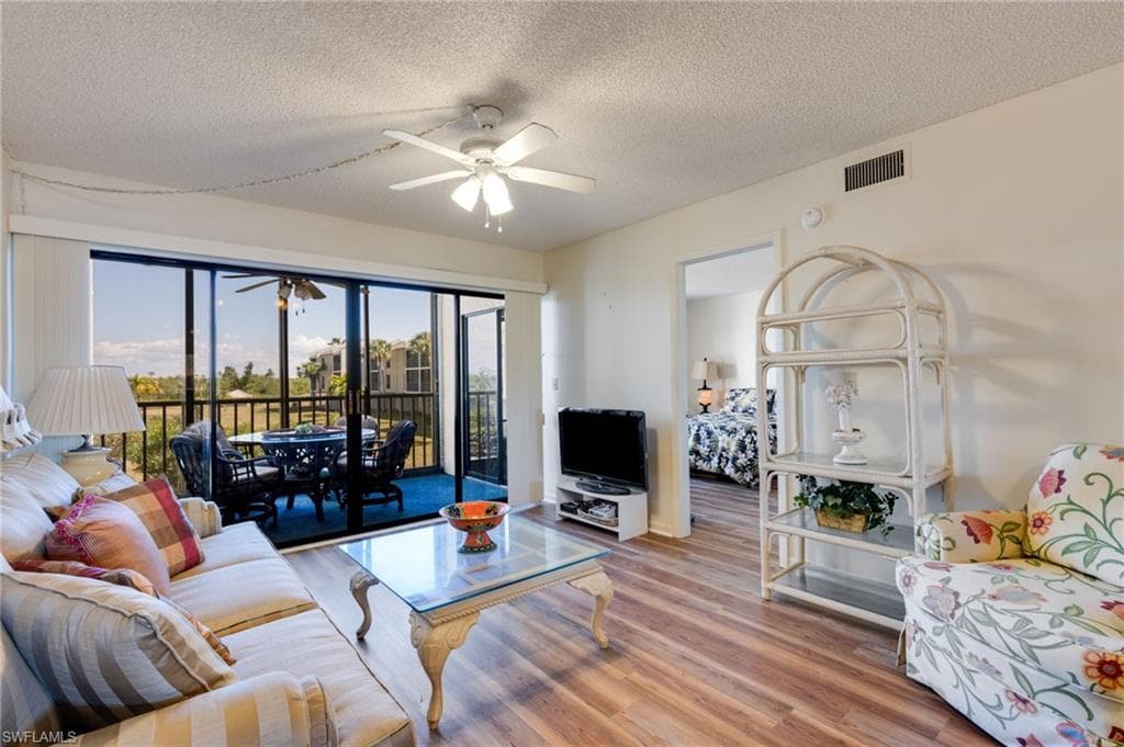 21490 Bay Village DR 162 FORT MYERS BEACH, FL 33931