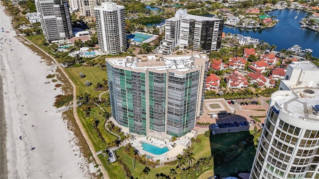 4651 Gulf Shore BLVD N 607 NAPLES, FL 34103