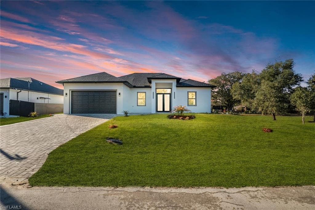 2803 3rd ST W LEHIGH ACRES, FL 33971