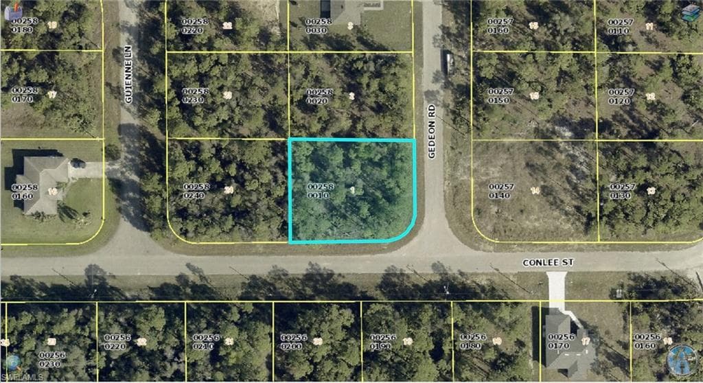 848 Gedeon RD LEHIGH ACRES, FL 33974
