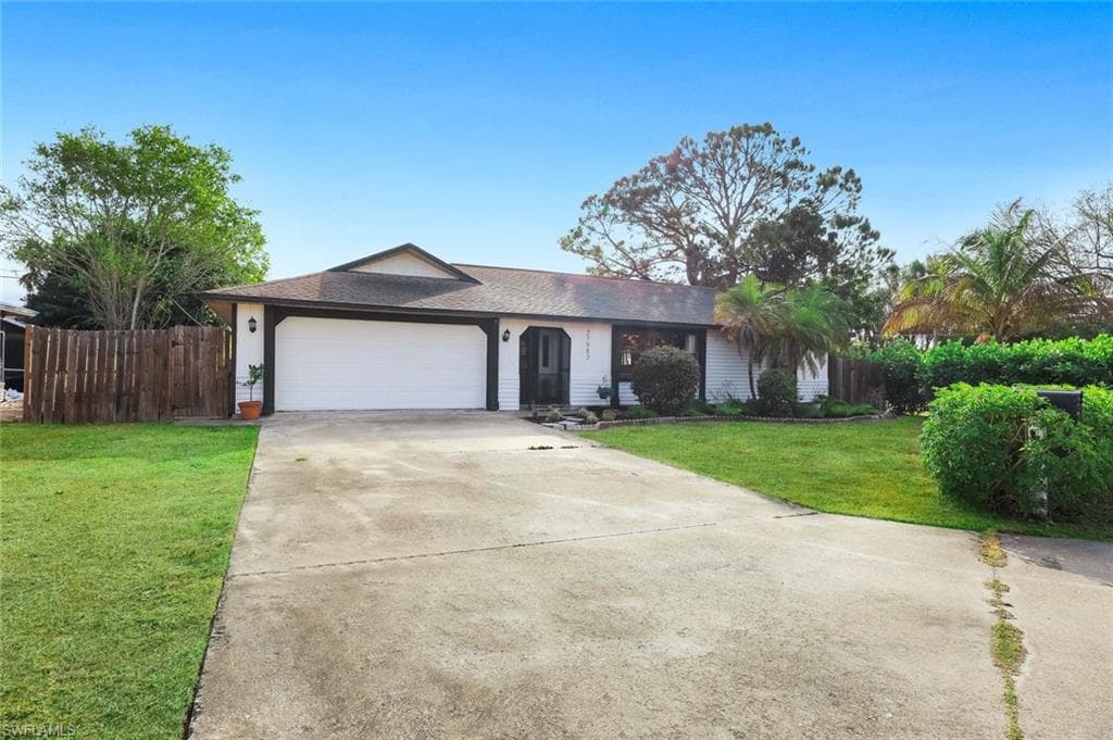 27983 Temple Terrace DR BONITA SPRINGS, FL 34135