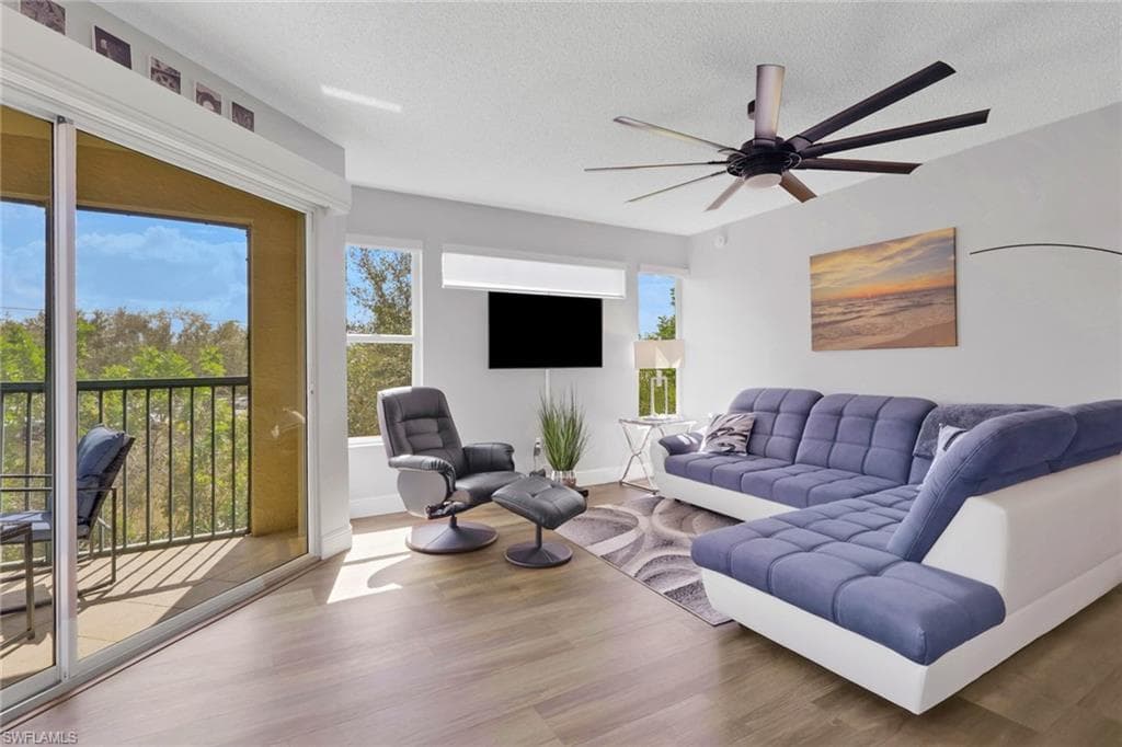 8851 Colonnades CT W 131 BONITA SPRINGS, FL 34135