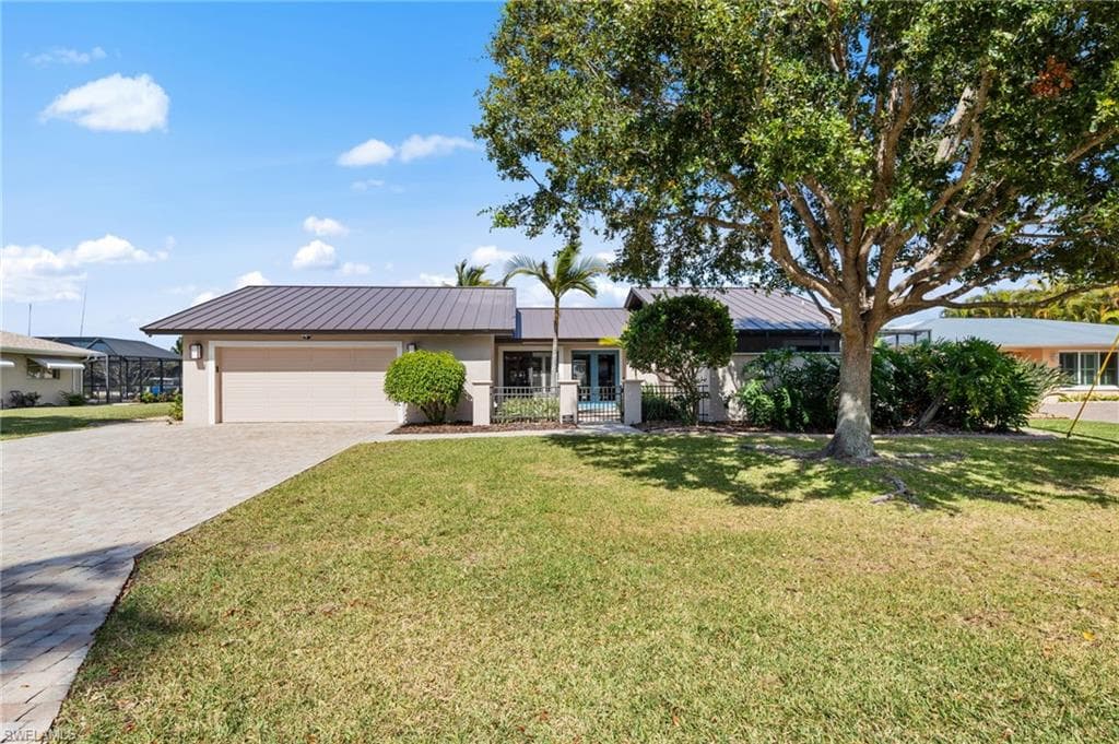 1939 Palaco Grande PKWY CAPE CORAL, FL 33904