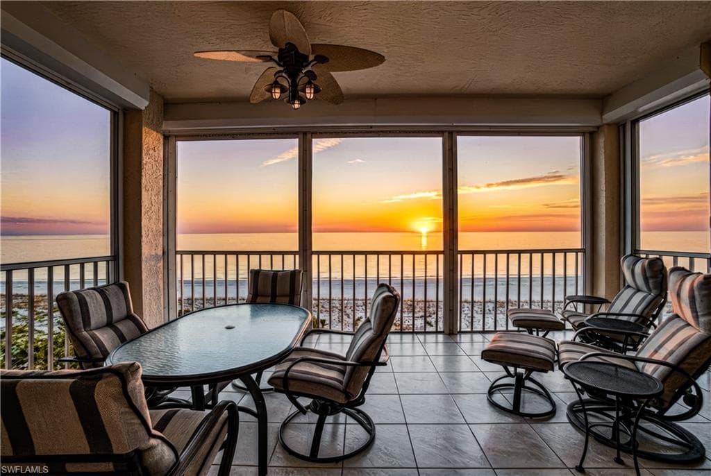 267 Barefoot Beach BLVD 305 BONITA SPRINGS, FL 34134