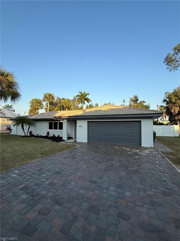 14821 Martin DR FORT MYERS, FL 33908