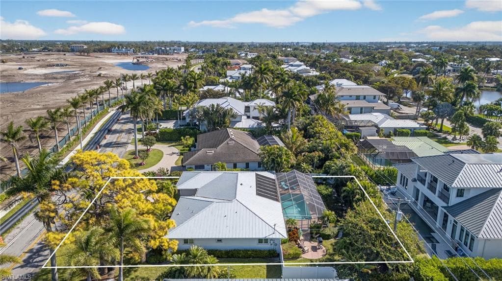 420 GOLF DR NAPLES, FL 34102