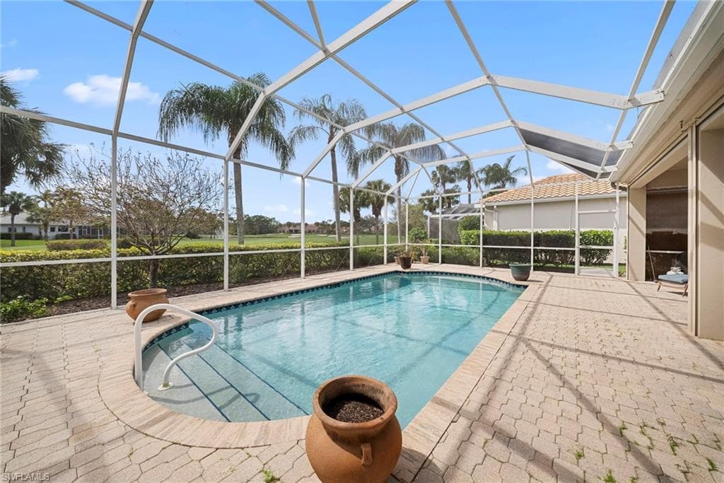 8427 Gleneagle WAY NAPLES, FL 34120