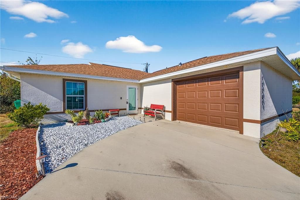 11249 / 11261 6th AVE PUNTA GORDA, FL 33955
