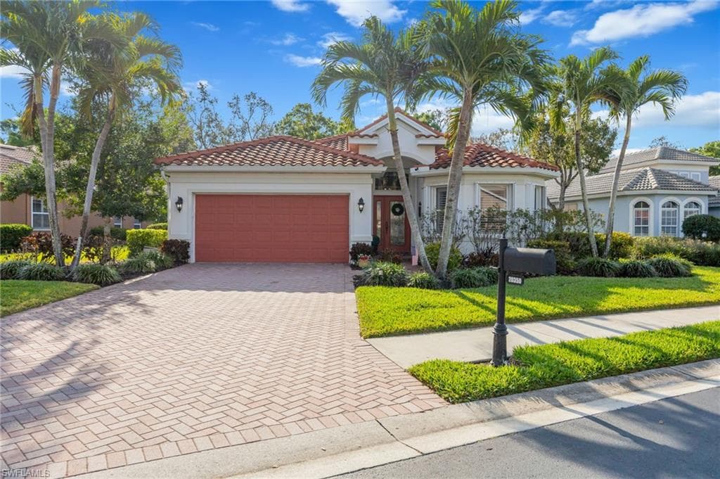 20350 Talon TRCE ESTERO, FL 33928