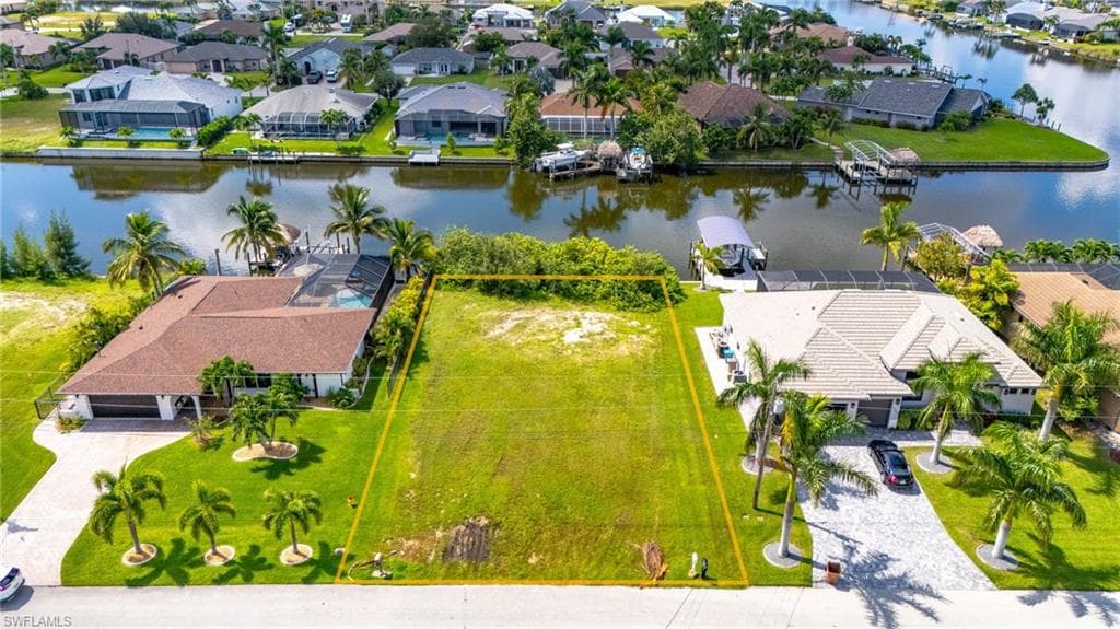 2848 SW 26th PL CAPE CORAL, FL 33914