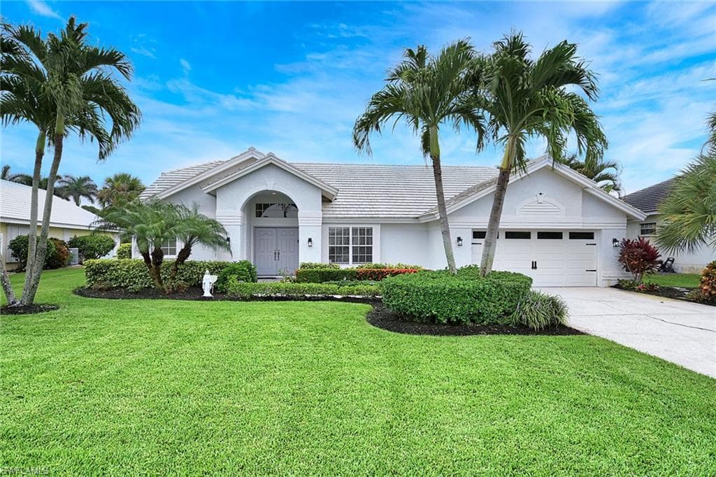 28900 Regis CT BONITA SPRINGS, FL 34134