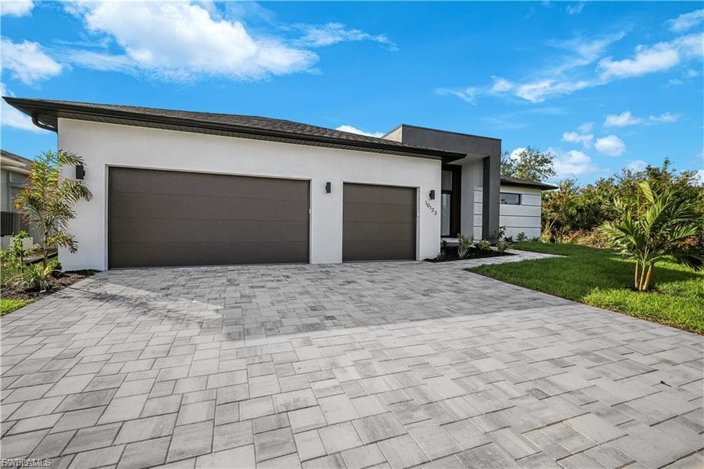 901 NW 19th TER CAPE CORAL, FL 33993