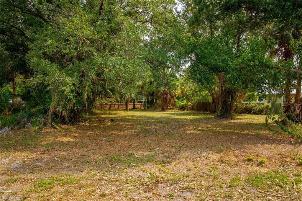 2753 2nd ST FORT MYERS, FL 33916